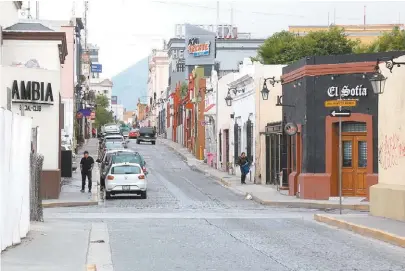  ?? RAÚL PALACIOS ?? Quejosos apuntan a un túnel en Padre Mier como una de las causas.