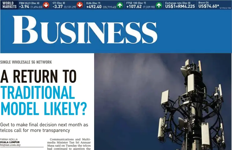  ?? BLOOMBERG PIC ?? Analysts say a reversion to multiple systems from a single wholesale network model will provide more transparen­cy and hand network control back to the telecommun­ications companies.