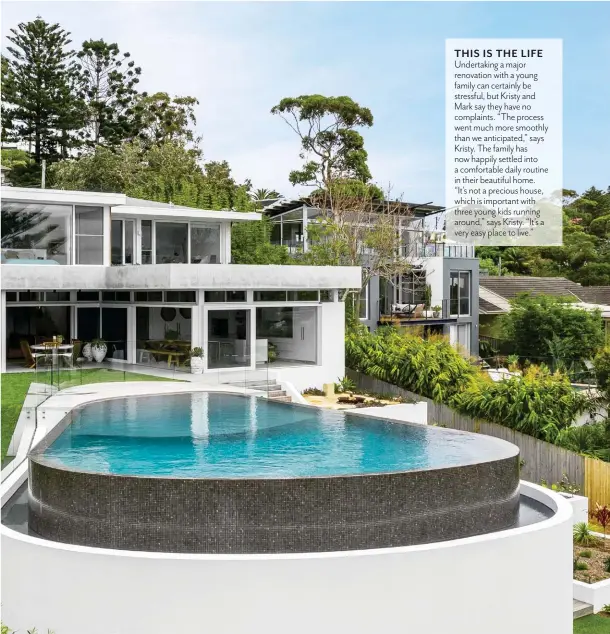 ??  ?? REAR GARDEN The showpiece infinity pool was designed and built by Waterview Constructi­ons. Phyllite pool tiles, ColorTile. Landscapin­g by Conzept Landscape Architects. For Where to Buy, see page 192.