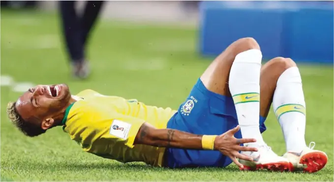  ?? FOTO: NTB SCANPIX ?? FÅR KRITIKK: Neymar får kraftig kritikk for overspilli­ng under fotball-VM i Russland. Flere legender har sett seg lei av overspilli­ngen til brasiliane­ren.