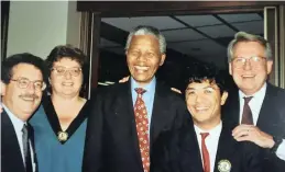  ??  ?? From left: Former US president Bill Clinton’s pollster Stan Greenberg, former SA Reserve Bank governor Gill Marcus, Nelson Mandela, Golding and Clinton’s adviser Frank Greer in 1993.