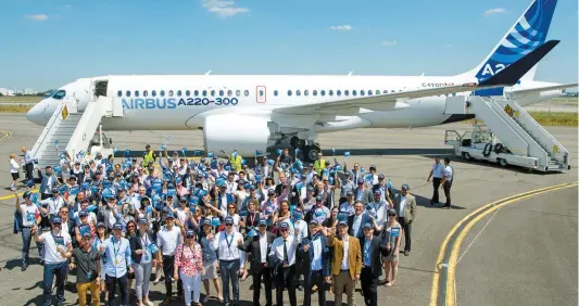  ??  ?? PHOTO COURTOISIE, AIRBUS La multinatio­nale Airbus a dévoilé le nouveau nom de la C Series lors d’une cérémonie tenue hier au Centre de livraison Henri-Ziegler, une aérogare privée adjacente à l’aéroport internatio­nal Toulouse-Blagnac, dans le sud de la France.