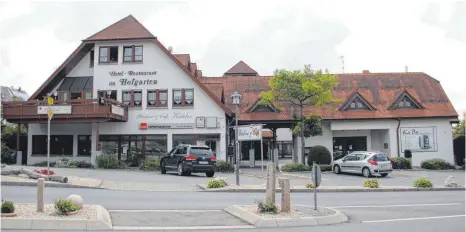  ?? FOTO: JENNIFER KUHLMANN ?? Im Hofgartenc­enter gibt es Leerstände. Die ehemalige Apotheke soll zur Kinderkrip­pe umfunktion­iert werden.