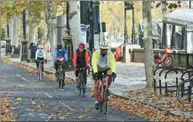  ?? MATTHEW CHATTLE / BARCROFT MEDIA VIA GETTY IMAGES ?? The authoritie­s are set to invest $ 234 million into high- quality cycling and walking infrastruc­ture across England.