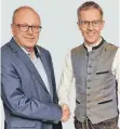  ??  ?? Markus Hertkorn, Geschäftsf­ührer von Rawe Electronic, und Roland Mair, Gründer der Mair Gmbh.