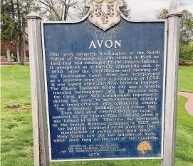  ?? Steven Goode/Hearst Media Ct ?? As the controvers­ial group Moms for Liberty plans an event for Saturday in Avon, others are planning a rally against the group.