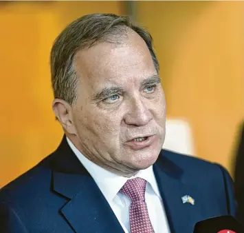  ?? Foto: Björn Lindahl, Imago Images ?? Stefan Löfven gehörte lange Jahre zu den Politikern, die um einen konstrukti­ven Austausch mit Russland bemüht waren. Heute sagt er: „Wir müssen hart und unnachgieb­ig sein.“