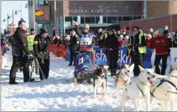  ?? (Arkivfoto: Therese K. Munkvoll) ?? BEDRE KJENT SOM: Hundekjøre­r og deltaker i Finnmarksl­øpet. Nå tar hun kunnskapen­e med seg på Farmen.