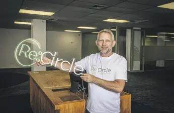  ?? PHOTOS: CHRISTEL YARDLEY/WAIKATO TIMES ?? Auckland entreprene­ur Henrik Stovring is opening Re:Circle in Hamilton on May 1.