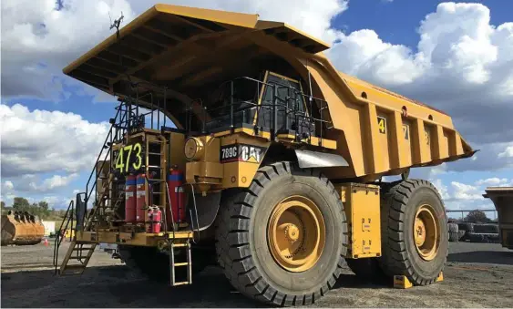  ??  ?? NEW TRUCK: The High Density Compressed Natural Gas truck that was trialled at the New Acland mine, near Oakey.