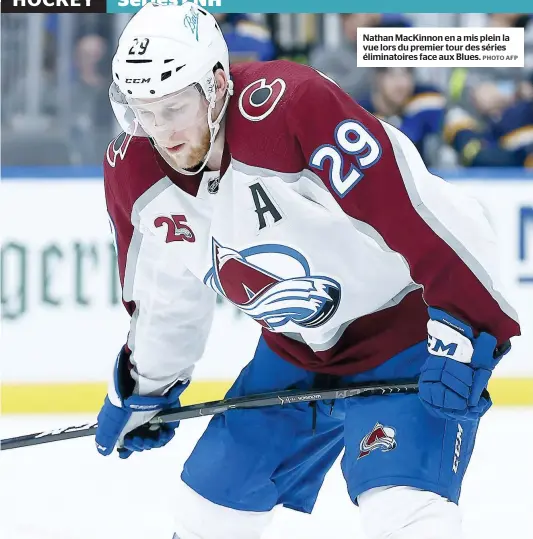  ?? PHOTO AFP ?? Nathan Mackinnon en a mis plein la vue lors du premier tour des séries éliminatoi­res face aux Blues.