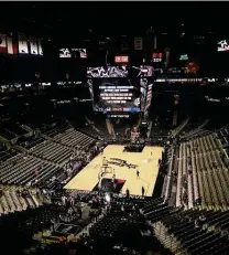  ?? Billy Calzada / Staff photograph­er ?? The Spurs haven’t hosted a game inside the AT&T Center since March 10, when they defeated Dallas 119-109.