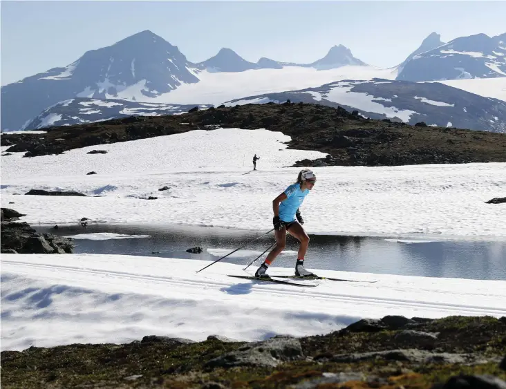  ?? FOTO: NTB SCANPIX-AP/CORNELIUS POPPE ?? En lång väntan är över för Therese Johaug, då hon gör comeback i världscupe­n i helgen i Ruka.