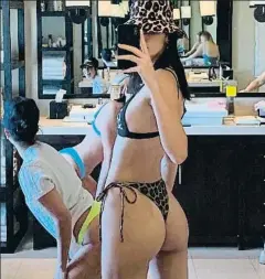  ?? KENDALLJEN­NER/INSTAGRAM ?? Kendall Jenner con su minibikini de leopardo