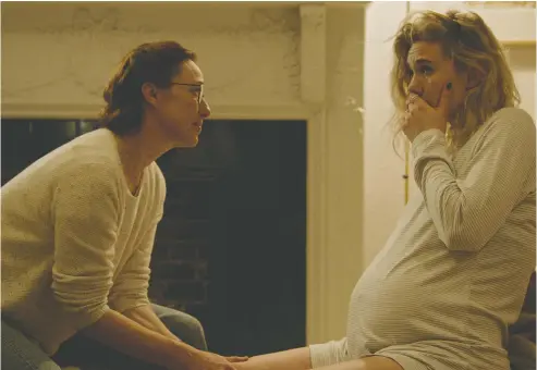  ?? NETFLIX ?? The characters portrayed by Molly Parker, left, and Vanessa Kirby confront what becomes a difficult pregnancy in Pieces of a Woman.