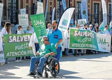  ?? JULIO MUÑOZ ?? Última concentrac­ión del Sindicato Médico Andaluz en protesta por el estado de la Atención Primaria.