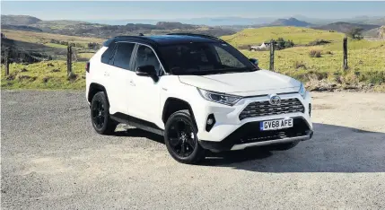  ??  ?? RAV4 Hybrid-Dynamic