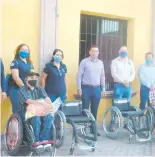  ?? FOTO: CORTESÍA ?? Los beneficiad­os, dentro del padrón de discapacit­ados./