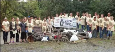  ?? Contribute­d photo ?? Gordon County 4-H’ers, Calhoun Interact Club and New Echota River Alliance and parent volunteers participat­ed in the annual Rivers Alive program and cleaned the river and boat ramps of the Oostanaula River.