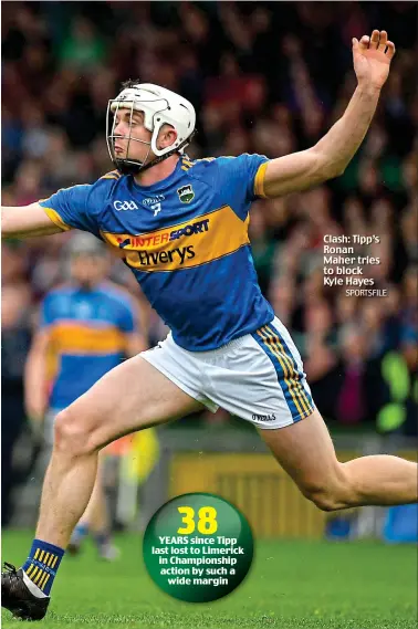  ?? SPORTSFILE ?? Clash: Tipp’s Ronan Maher tries to block Kyle Hayes