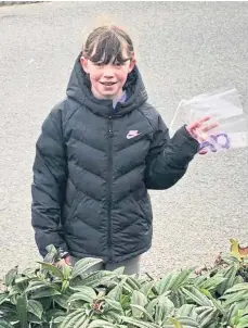  ??  ?? LUCKY SPOT: Madison Barnett, aged 10, with her find.