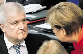  ?? DPA-BI D: VON JUTRCZENKA ?? Im Streit um die Asylpoliti­k: Horst Seehofer und Angela Merkel.