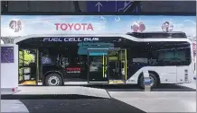  ?? PROVIDED TO CHINA DAILY ?? Toyota Motor presents its hydrogen fuel cell bus on the first China Internatio­nal Import Expo.