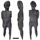  ?? Photograph: HS2 ?? The figure, found in a field near Twyford, is wearing a knee-length tunic that seems to be gathered at the waist.
