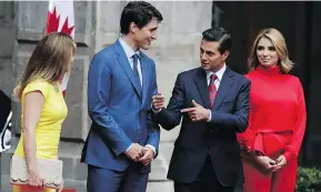  ?? REBECCA BLACKWELL / THE ASSOCIATED PRESS ?? Justin Trudeau and Sophie Grégoire Trudeau, left, visit with Mexican President Enrique Pena Nieto and wife Angelica Rivera in Mexico City on Thursday.