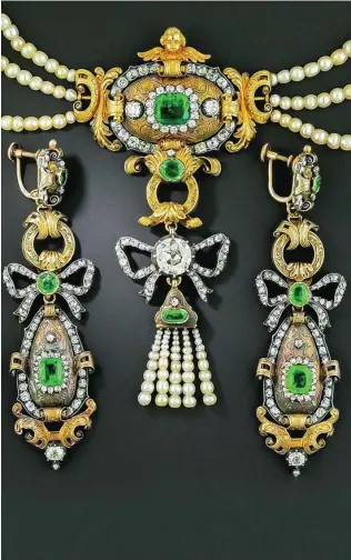  ?? LANG ?? Conjunto de collar y pendientes de oro y plata con esmeraldas, perlas y diamantes