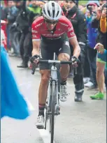  ?? FOTO: EFE ?? Contador, escalando el Angliru
