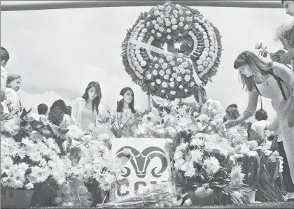  ?? Foto cortesía del Itesm ?? Homenaje a los alumnos fallecidos el pasado martes en el Tec de Monterrey Ciudad de México