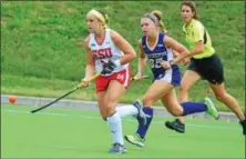  ?? BARRY TAGLIEBER - FOR DIGITAL FIRST MEDIA ?? East Stroudsbur­g University field hockey player Bailey Quinn (Phoenixvil­le).