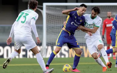  ??  ?? Stop Problema muscolare contro il Sassuolo per l’attaccante Nikola Kalinic: oggi il responso sulla gravità