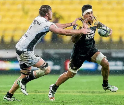  ?? PHOTO: GETTY IMAGES ?? The manner in which the Hurricanes disposed of the Sharks in the quarterfin­als last weekend was further proof of New Zealand’s dominance in 2016.