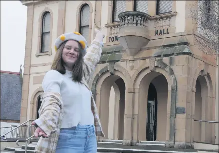  ??  ?? GRAND OPPORTUNIT­Y: Grampians Youth Events secretary Taia Hayter is working with young people in Stawell to organise a show featuring nationally recognised musicians. Picture: DYLAN DE JONG
