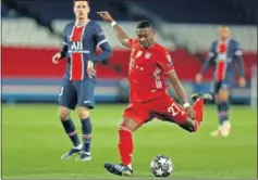  ??  ?? Alaba, durante un partido con el Bayern ante el PSG.