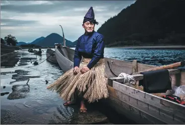  ?? MARTIN BUREAU / AGENCE FRANCE-PRESSE ?? Cormorant master Shuji Sugiyama poses for a portrait in Gifu, Japan, on Oct 11.