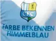  ??  ?? Der Chemnitzer FC bekannte Farbe und trennte sich von Daniel Frahn. Foto: dpa