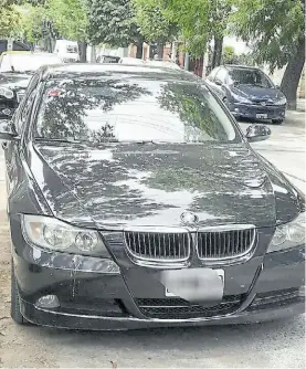  ??  ?? Secuestrad­o. El auto BMW que le incautaron al comerciant­e.