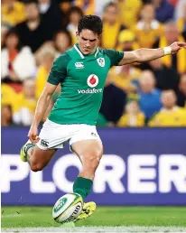  ??  ?? On target: Joey Carbery kicks a penalty for Ireland