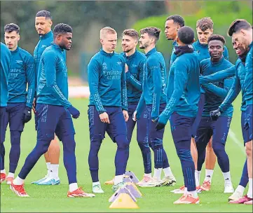  ?? ACTION IMAGES VIA REUTERS ?? Arsenal players during a training session at the Arsenal Training Centre, London.