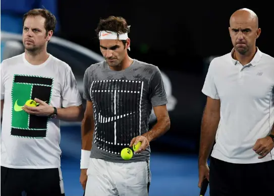  ?? KEYSTONE ?? Severin Lüthi e Ivan Ljubicic sono uno dei ‘segreti’ di Federer