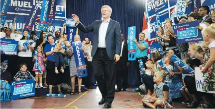  ?? SEAN KILPATRICK /THE CANADIAN PRESS ?? Conservati­ve Leader Stephen Harper makes a campaign stop in Hamilton on Thursday.