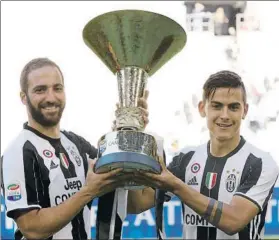  ?? FOTO: AP ?? Higuaín y Dybala Pilares de la Juventus que aspira a su séptimo título seguido