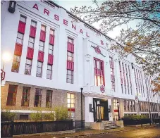  ??  ?? A fachada clássica de Highbury foi preservada