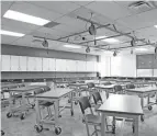  ?? BARBARA J. PERENIC/COLUMBUS DISPATCH ?? A science classroom is seen inside Upper Arlington High School.