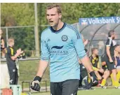  ?? FOTO: FLINTROP ?? Praests Keeper Dennis Döring wird sich auf Einiges gefasst machen müssen. TuB Bocholt präsentier­t sich in dieser Saison besonders treffsiche­r.