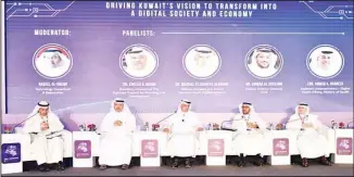  ?? KUNA photo ?? Discussion panel during Kuwait’s Digital Transforma­tion Conference and Exhibition.