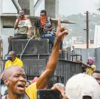  ?? VALÉRIE BAERISWYL AGENCE FRANCE-PRESSE ?? Plusieurs centaines de personnes ont dénoncé dans les rues de Port-au-Prince mercredi l’insécurité qui gangrène le pays.